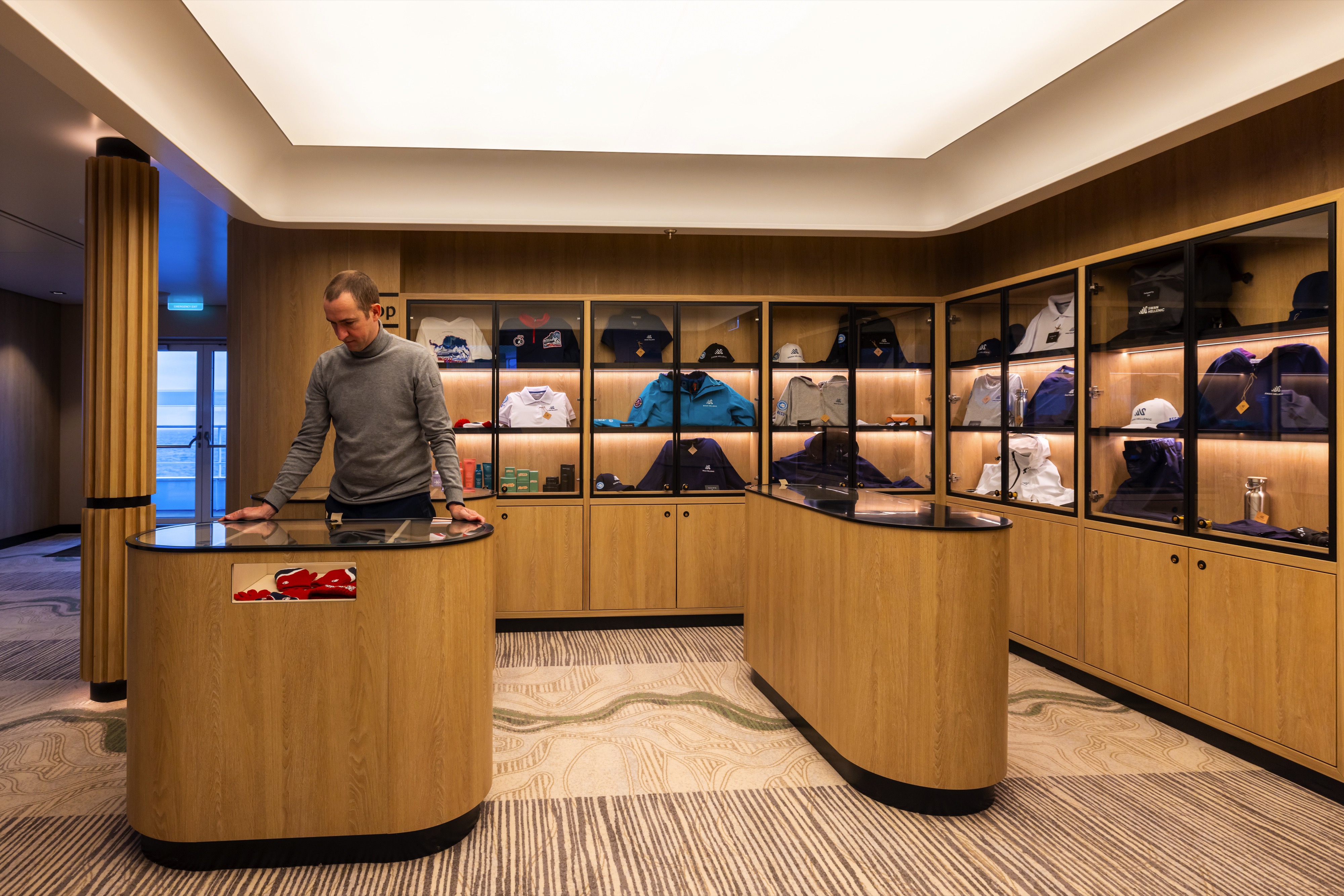 Swan Hellenic SH Vega SH Minerva Beauty Boutique 4.jpg